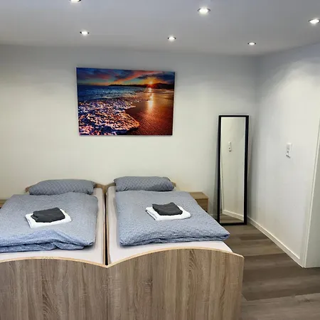 City Apart 2 Stadtwohnung Mit Netflix Nahe Bahnhof Sinsheim Esterno foto